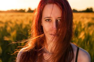 Makijaż na randkę – jak podkreślić swoją naturalną urodę?